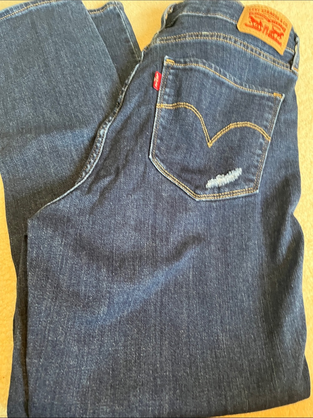 Levi's ladies 30 Dark Blue jeans! High rise skinny. Distressed. See pics. EUC